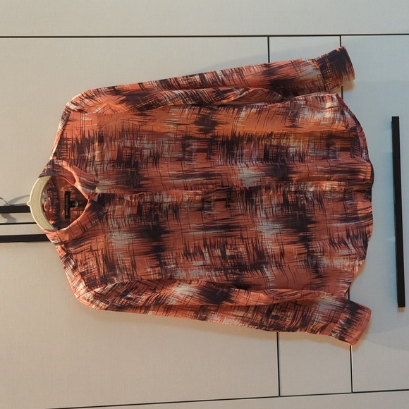 Banana Republic Blouse Pink - Picture 1 of 4